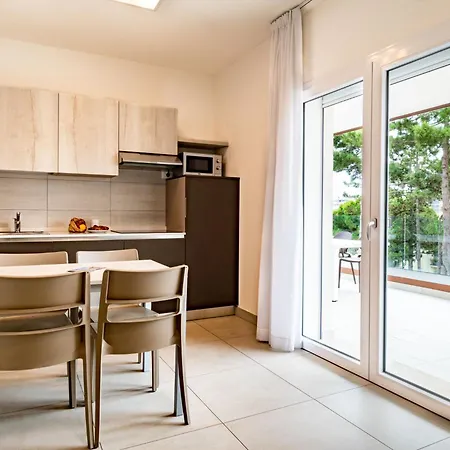 Iris Suite-4 By Interhome Apartment *